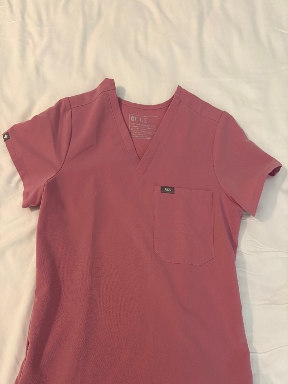XSP Chalk Pink Catarina Petite - One-Pocket Scrub Top